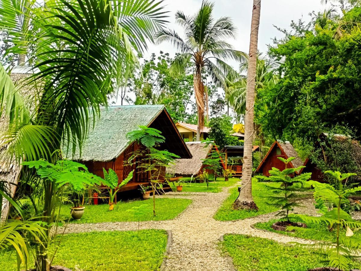 Archery-Asia Nipa Huts Moalboal Dış mekan fotoğraf