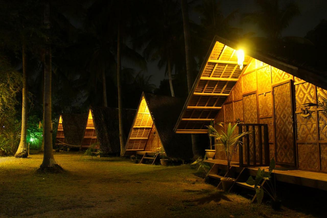 Archery-Asia Nipa Huts Moalboal Dış mekan fotoğraf