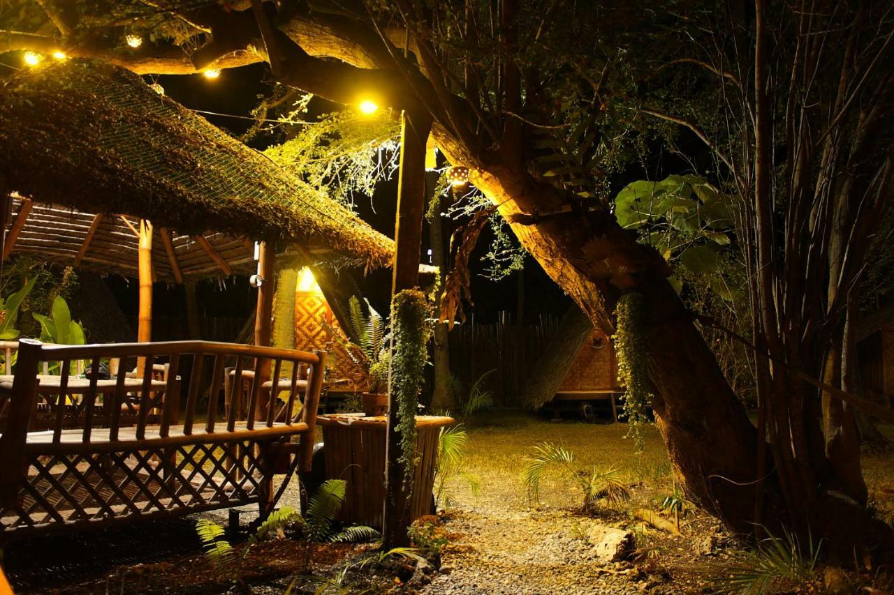 Archery-Asia Nipa Huts Moalboal Dış mekan fotoğraf